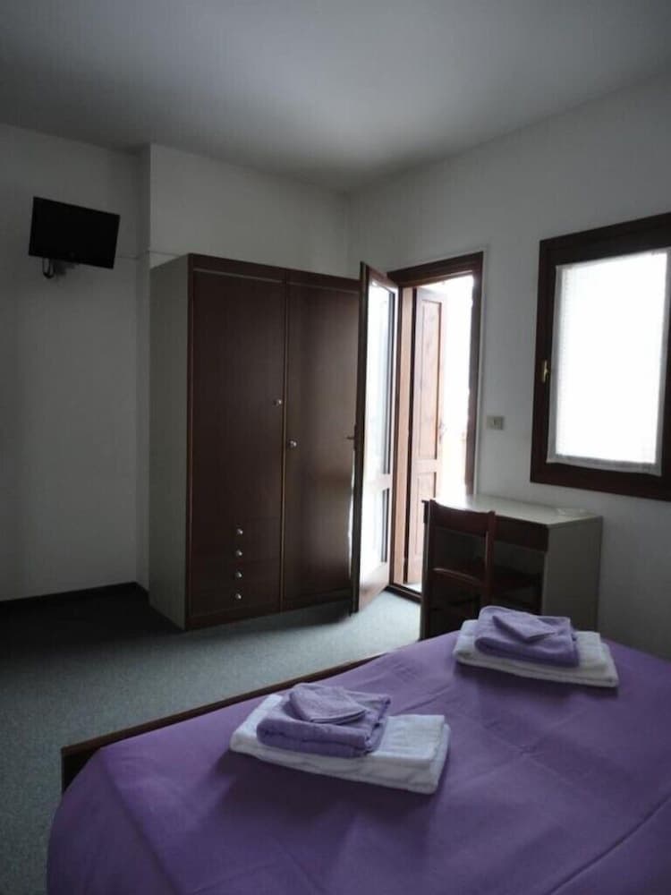 Hotel Del Negro