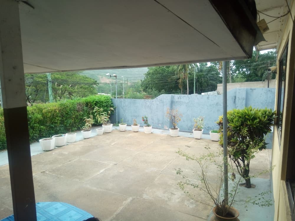 Zito Guest Inn