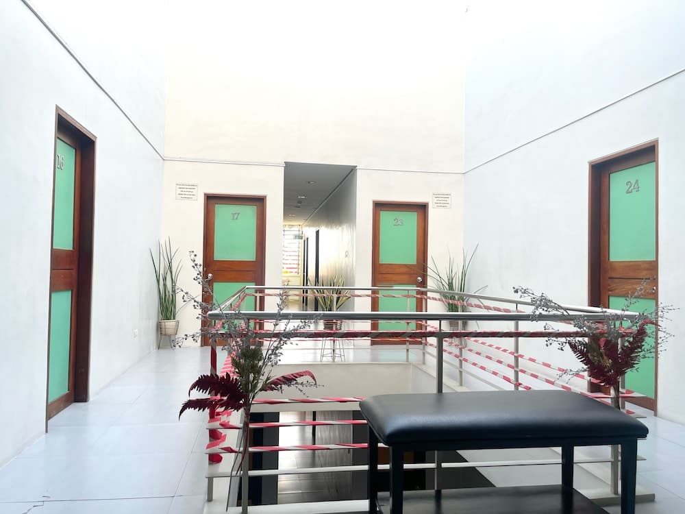 Cinfandel Suites