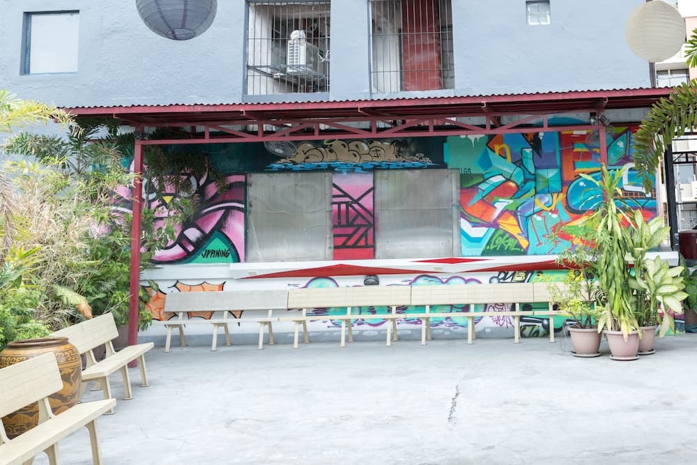 Lokal Hostel