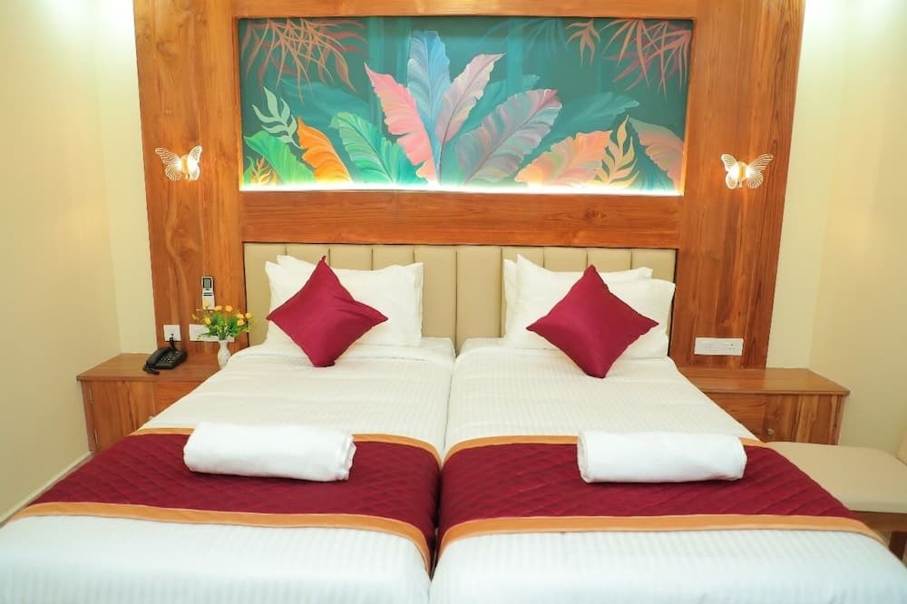 Le Kumar Residency