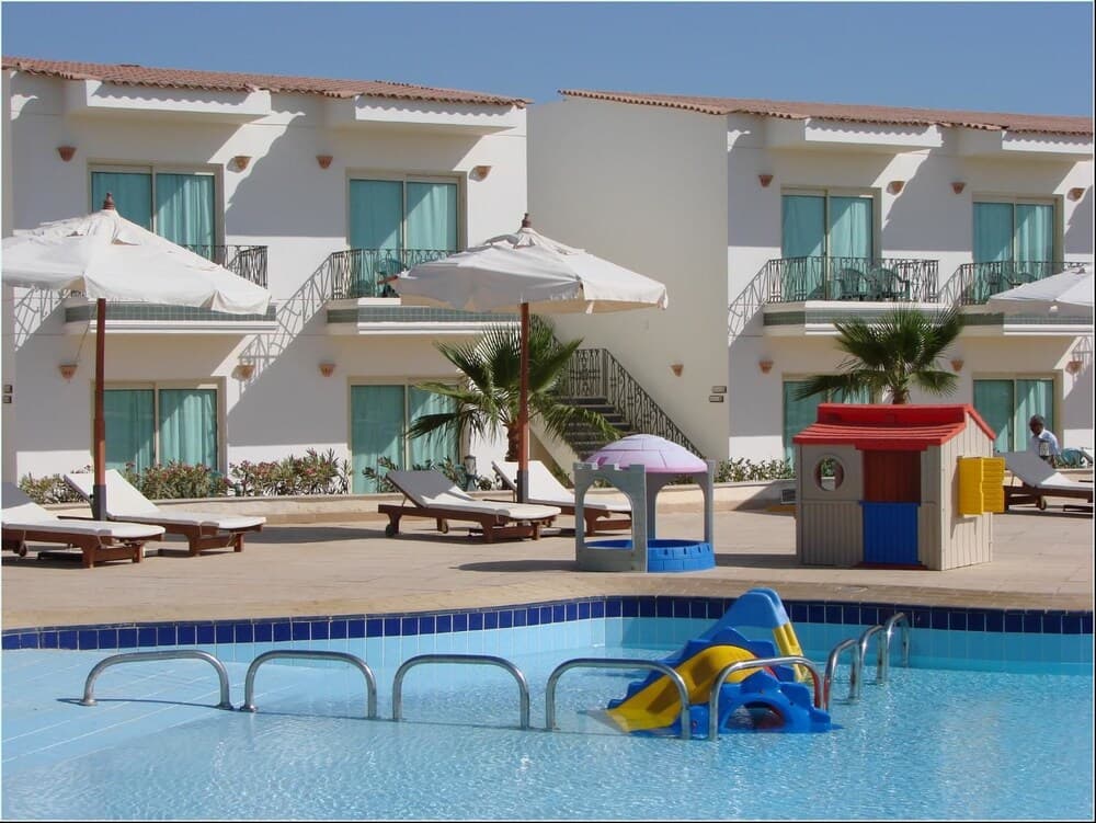 Elaria Beach Resort