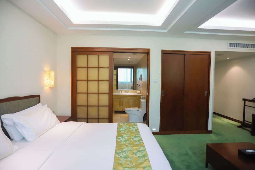 Jade Garden Hotel