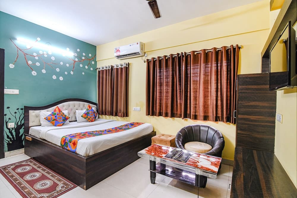 Fabhotel Eco Inn