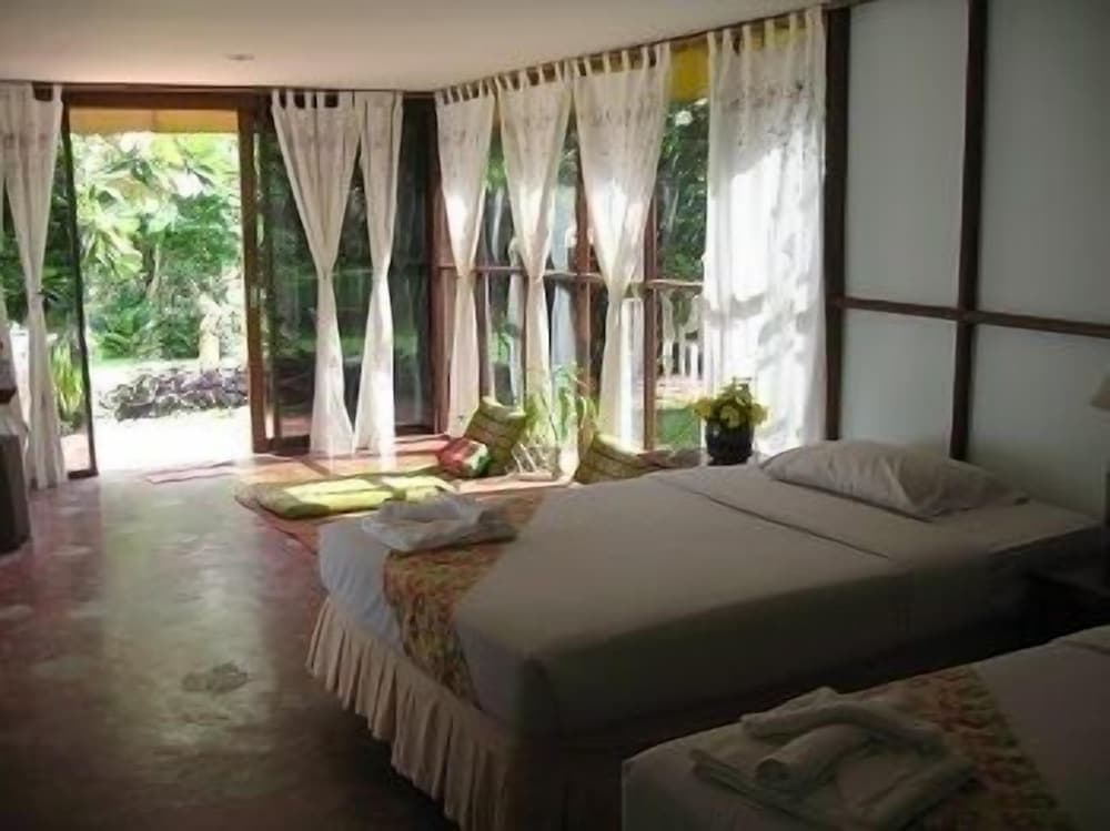 Buritara Resort And Spa