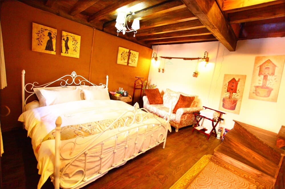 Cloudscape Boutique Inn