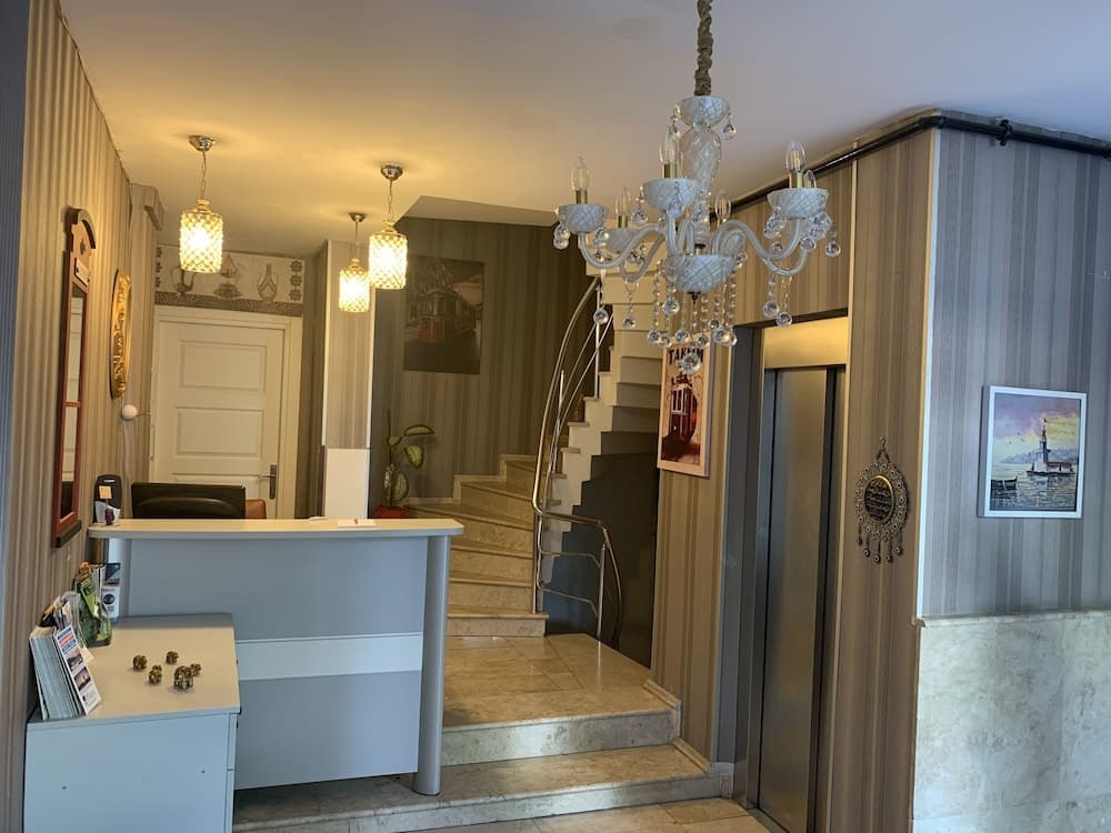 Omar Sultan Suites