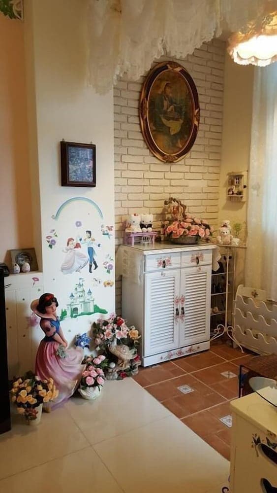Rose Castle Hostel