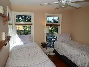 Five Point Cottage