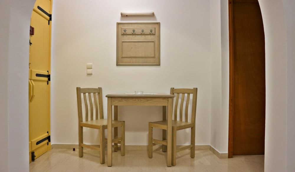 Proteas Hotel & Suites