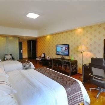 Yicheng Theme Hotel