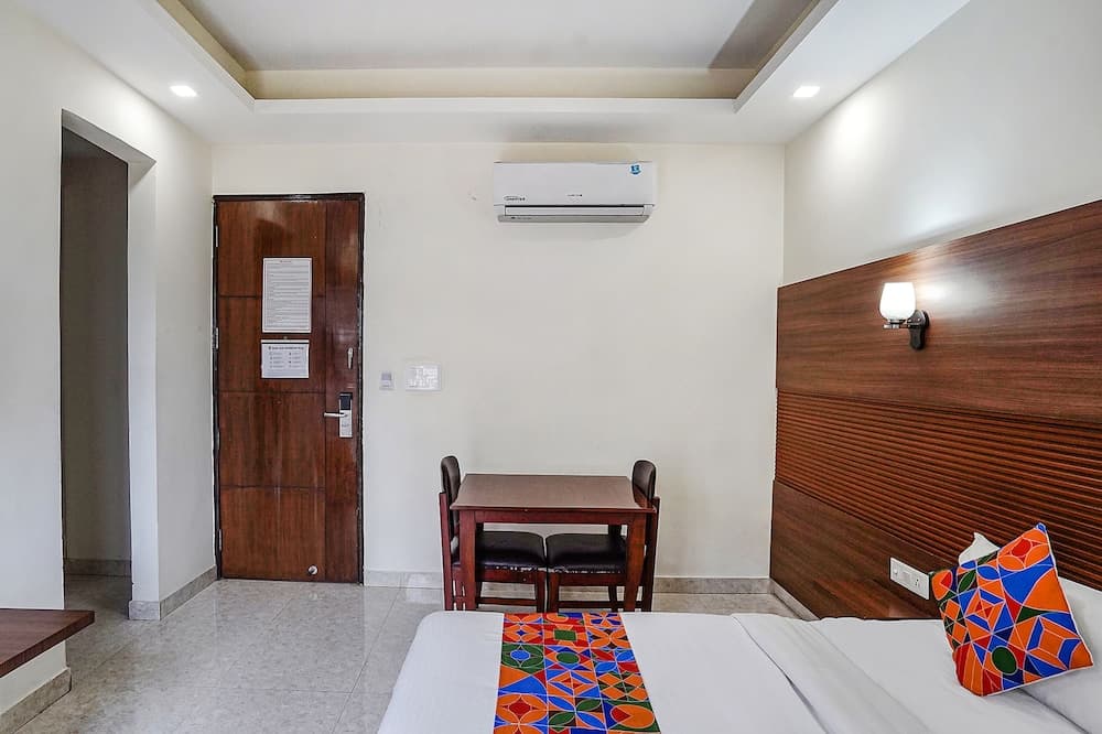 Fabhotel Grace Inn