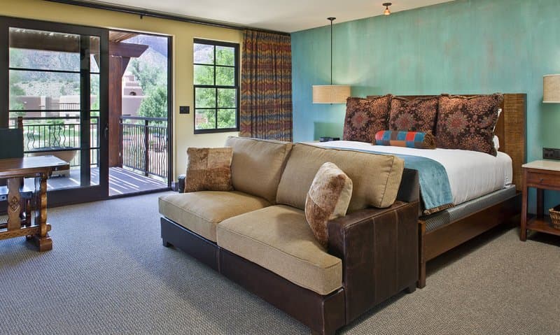 Kiva Lodge