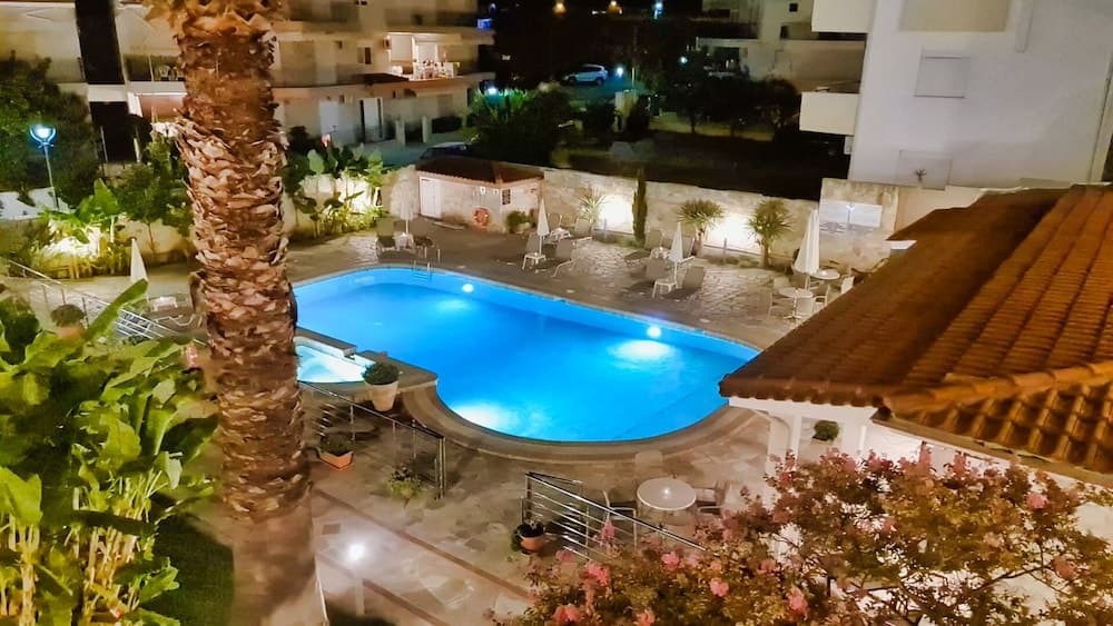 Sarantis Hotel