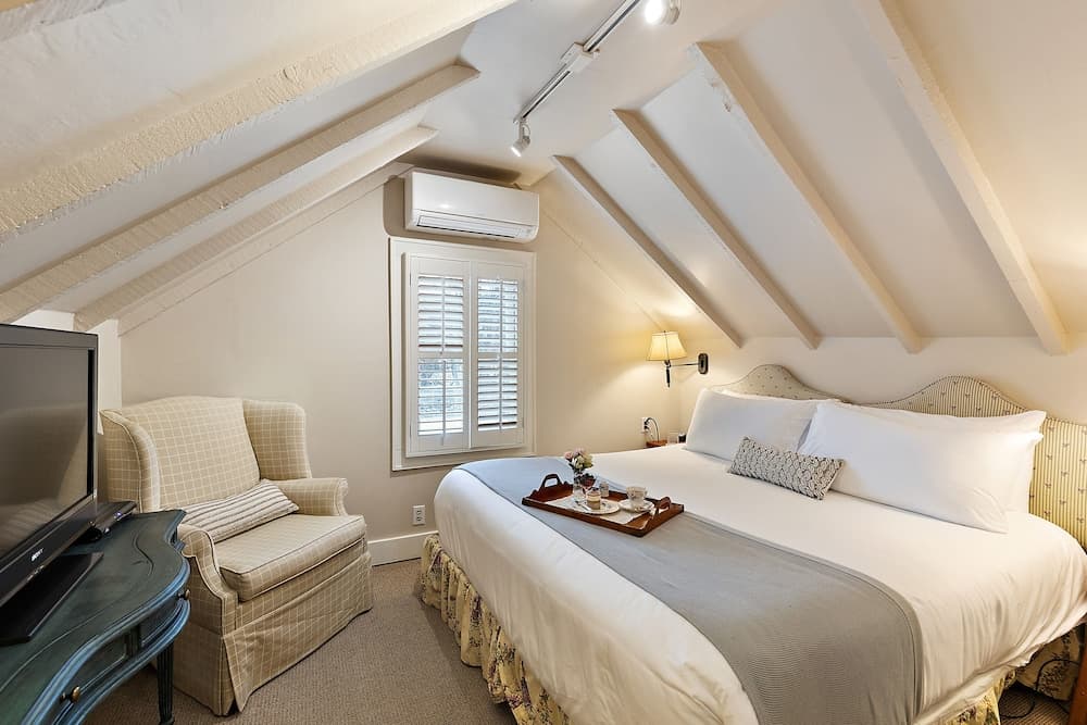 McCully House Inn
