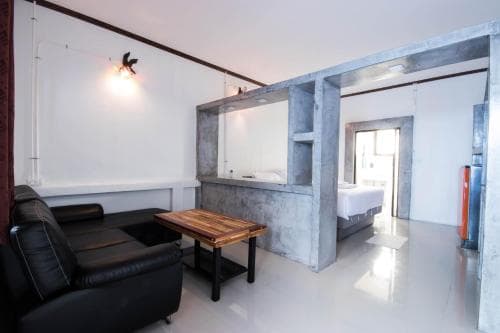 AVA Hostel&Guesthouse