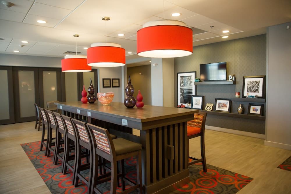 Hampton Inn-Pontiac