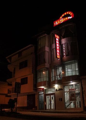 Bunker Hostal