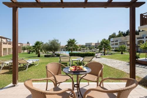 Pilot Beach Resort