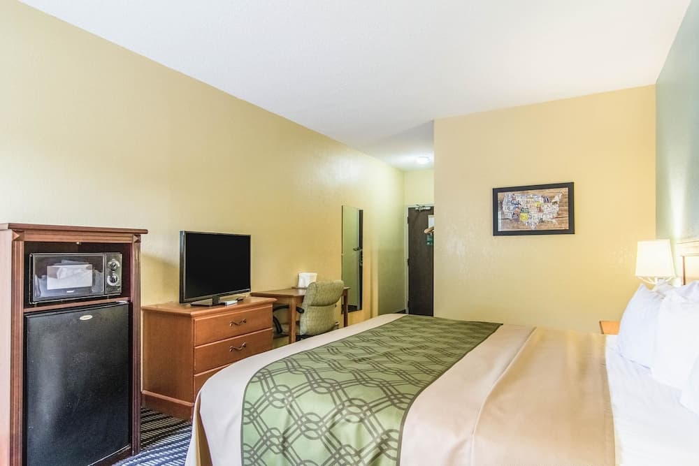 Econo Lodge Darien
