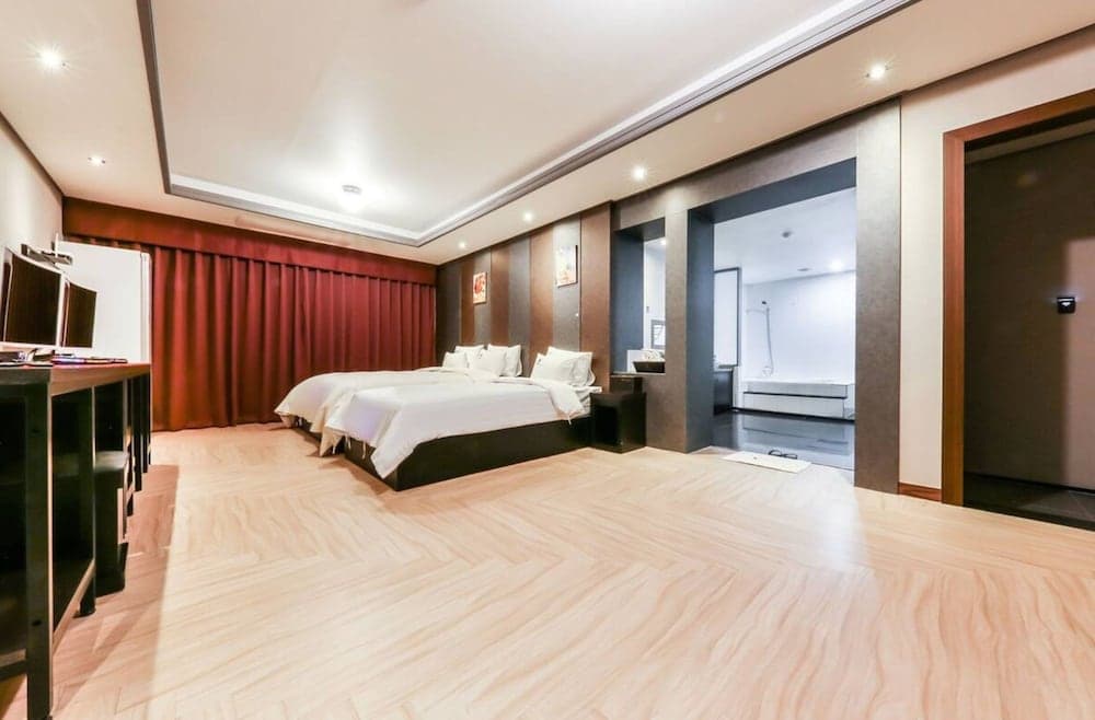 K2 Hotel