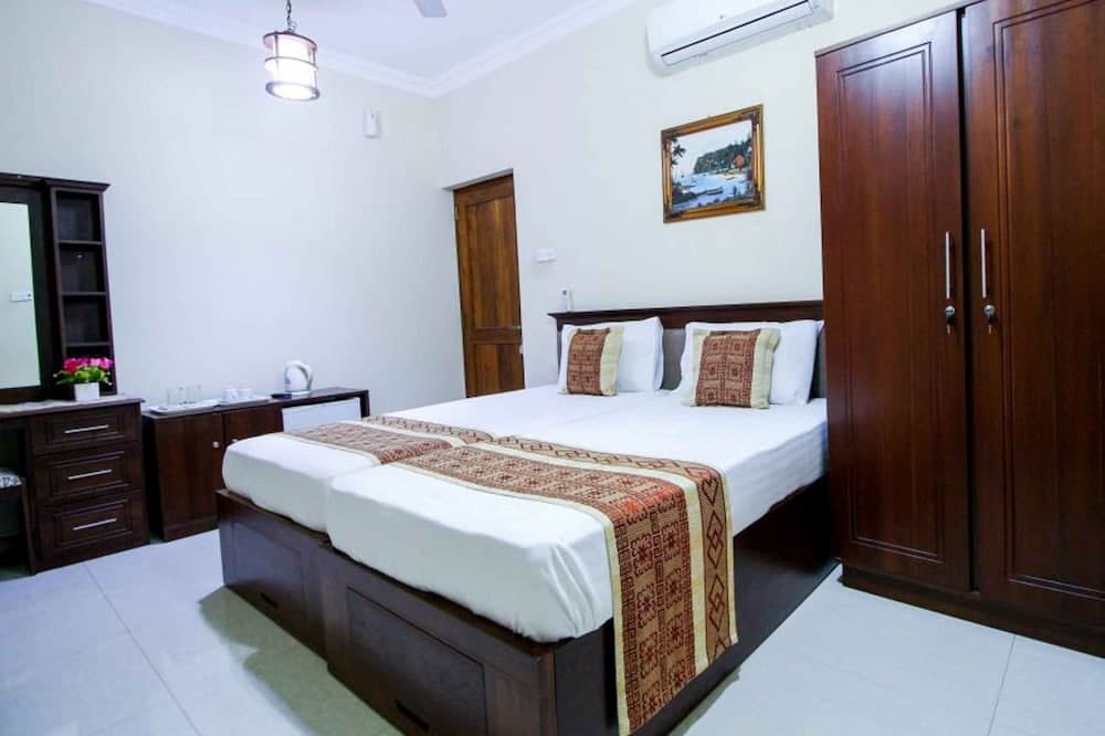 Yoho Emirates Inn