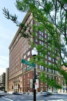Hotel 140