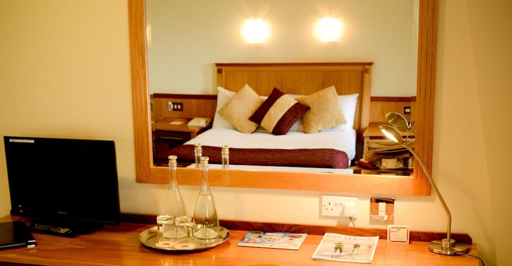 Bush Hotel