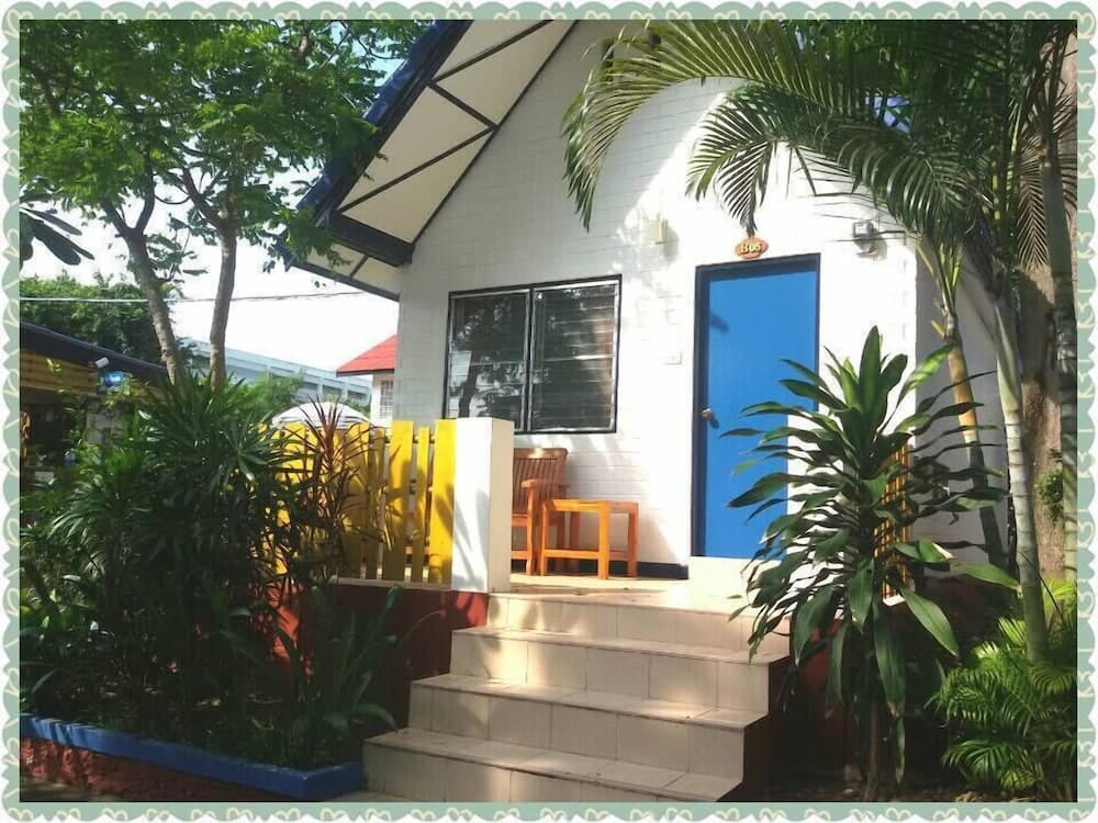 Lunarhut Resort