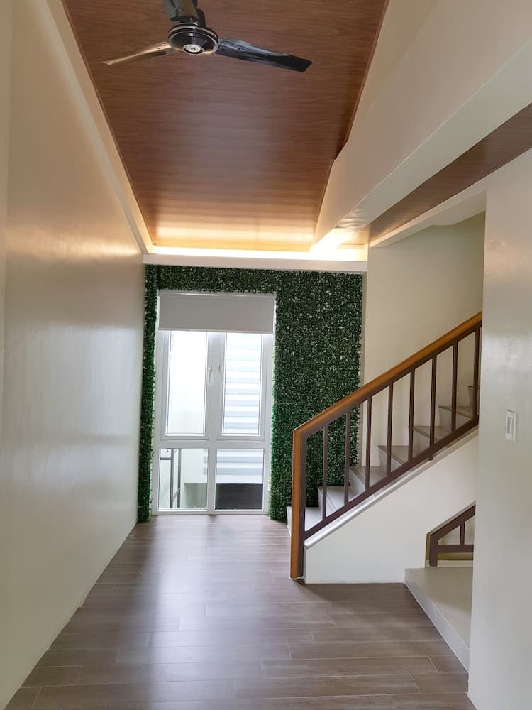 The Leaf House