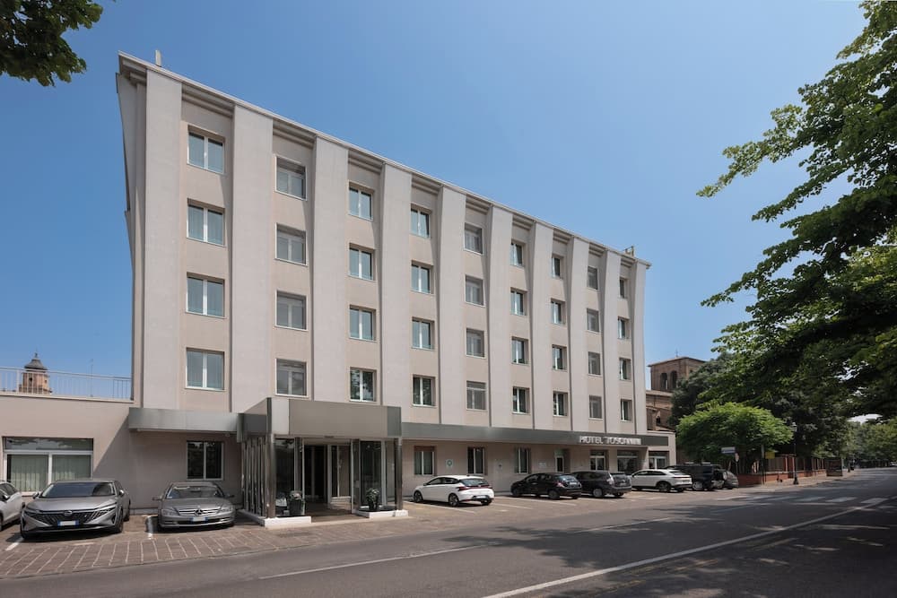 Hotel Toscanini