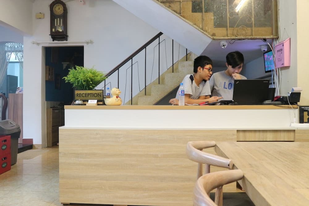 Long Hostel