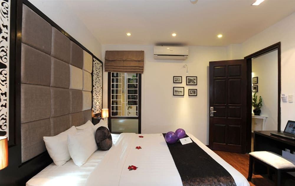 Hanoi Glance Hotel