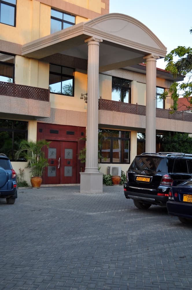 Regency Park Hotel