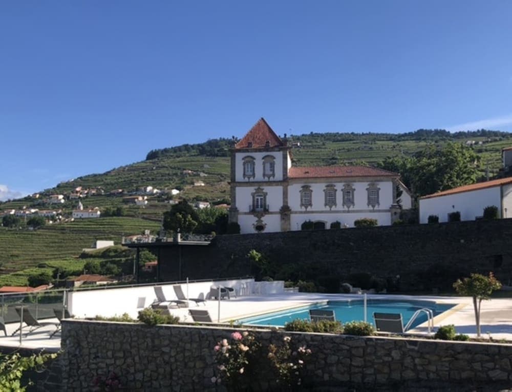 Casa das Torres de Oliveira