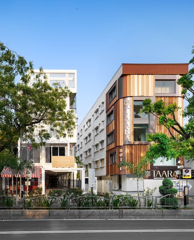 Taara Hotel