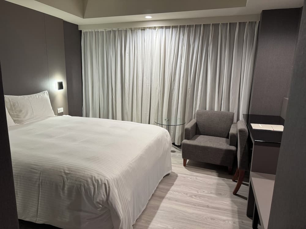 Forward Suites I