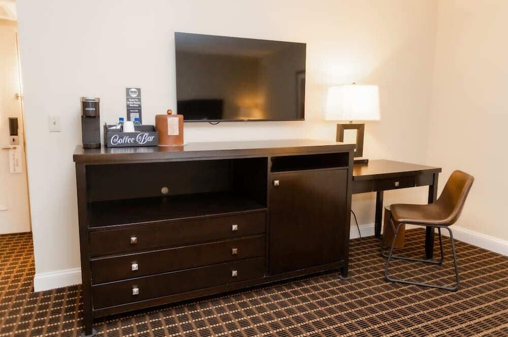 American Hotel