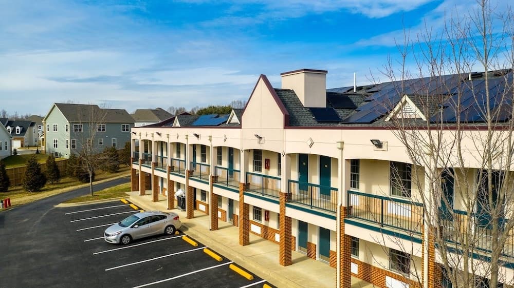 Executive Inn And Suites