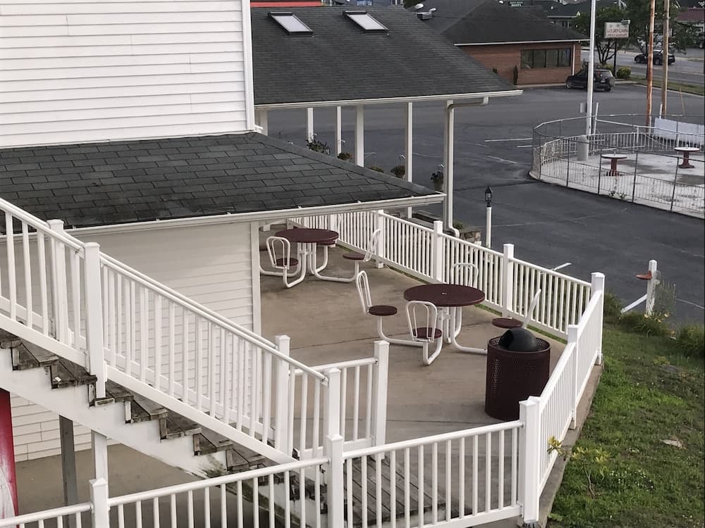 Motel 6 Front Royal, VA
