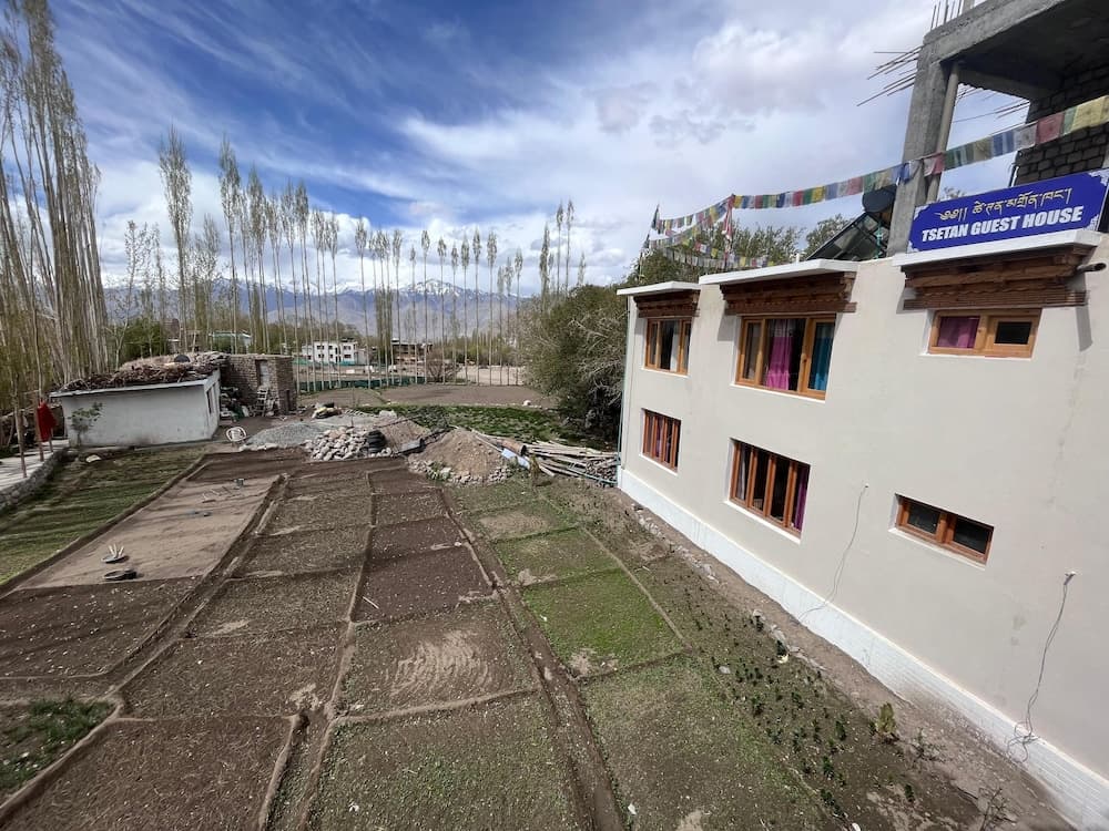 Tsetan Guest House