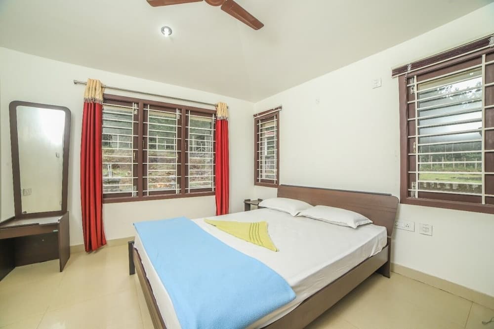 Goldenoaks Resort