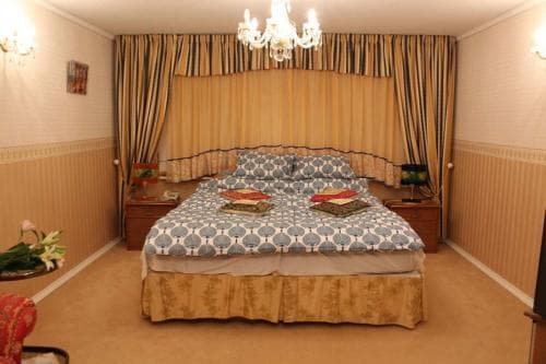 Hotel 777