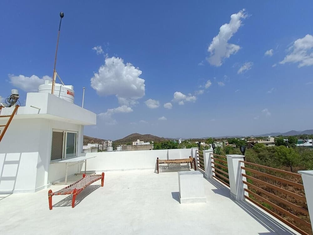 Hotel  Suryansh