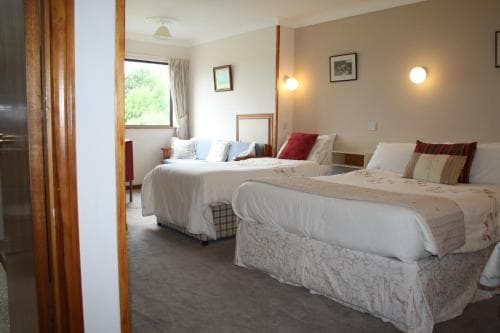 Corrib Wave Guesthouse