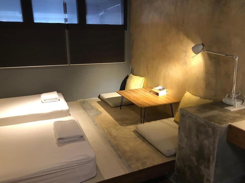 In A Box Hostel