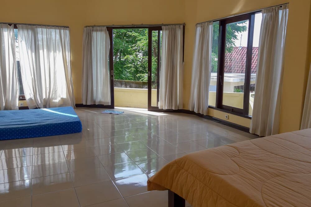 Lovina Eco Lodge