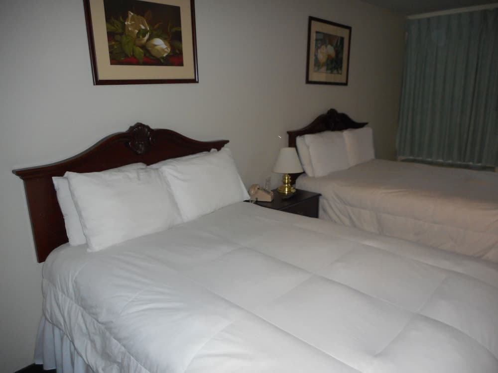 Highlander Motor Inn