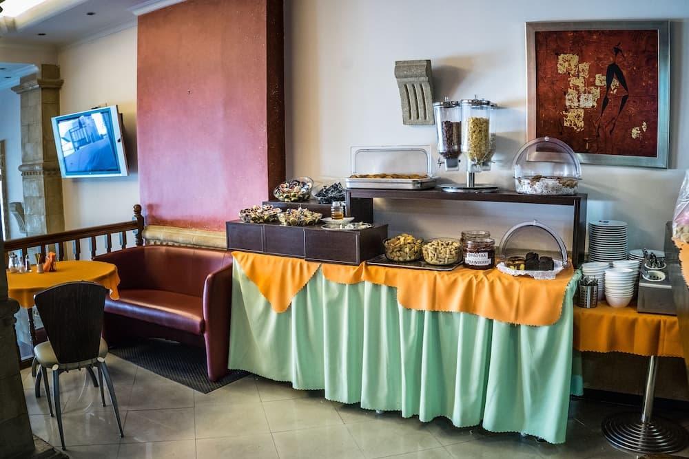 Argo Hotel Piraeus