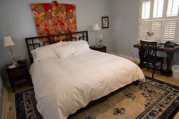 Old Towne Carmel Bed and Breakfast